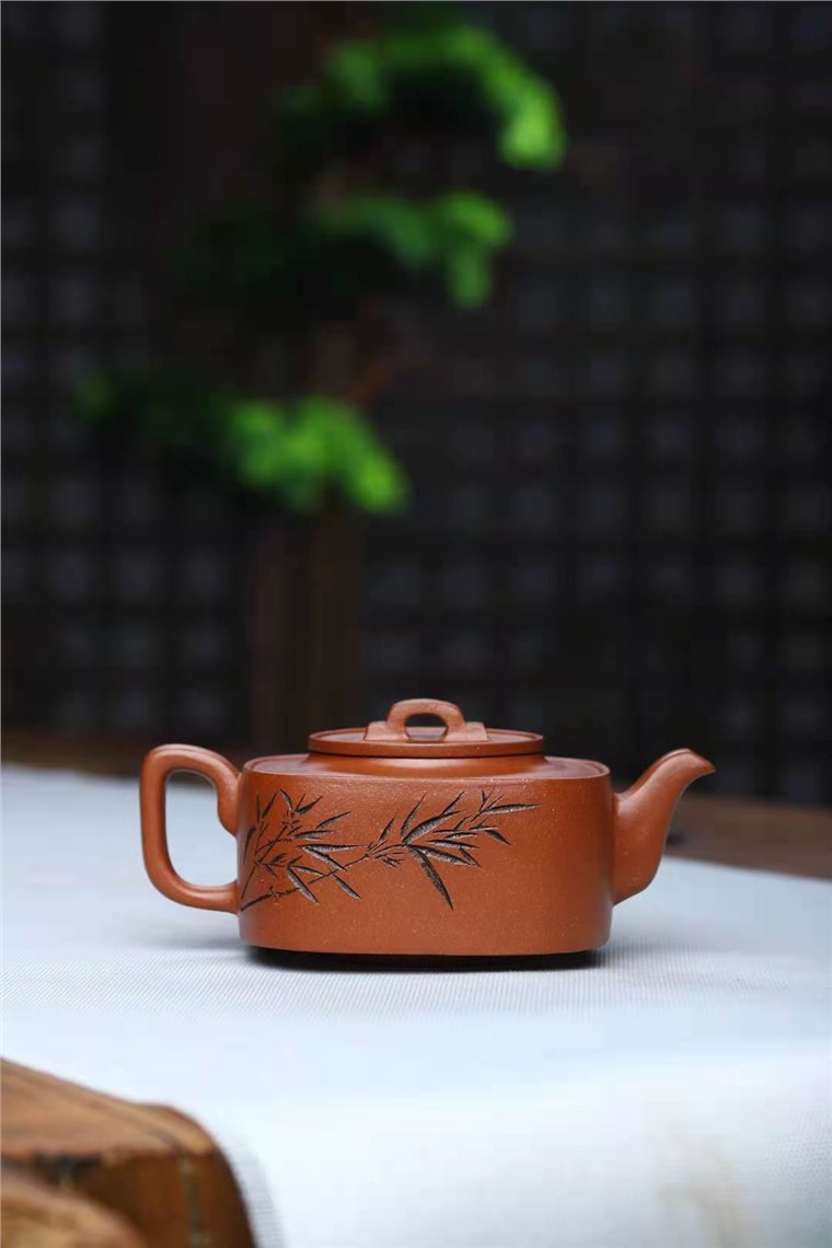 成梅英作品 四方君玉图片