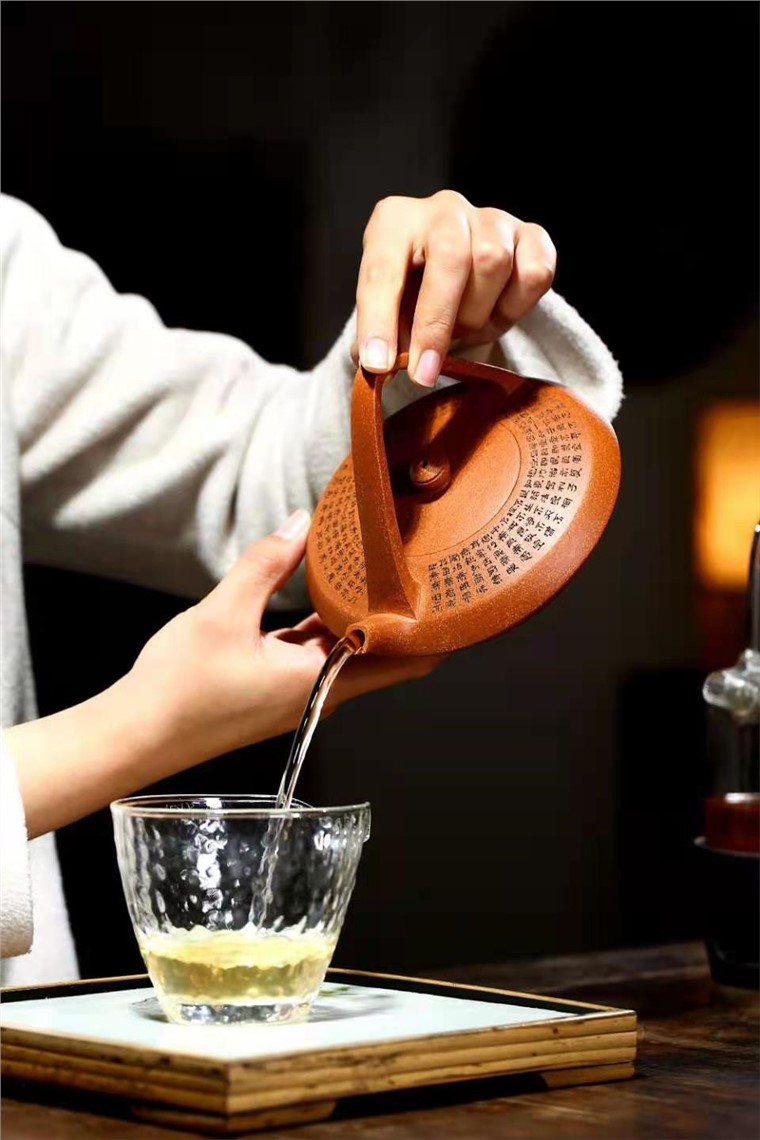 朱正琴作品 佛灯提梁