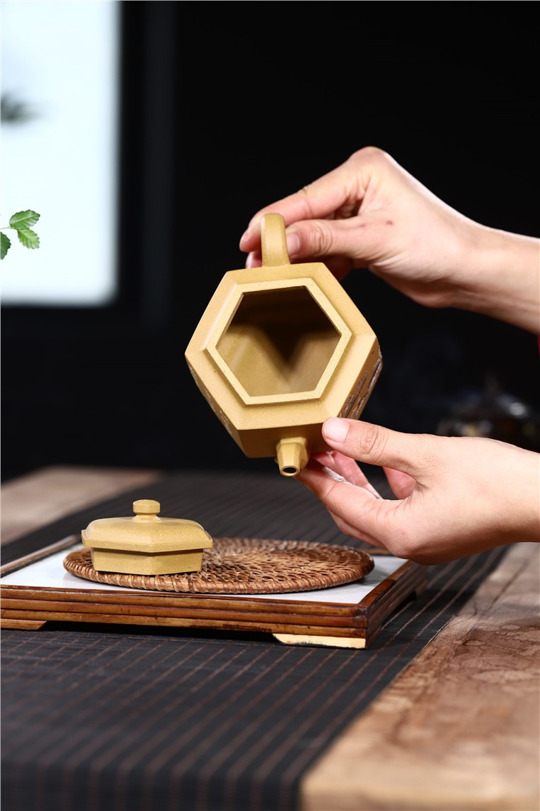 史宗娟作品 古韵六方图片