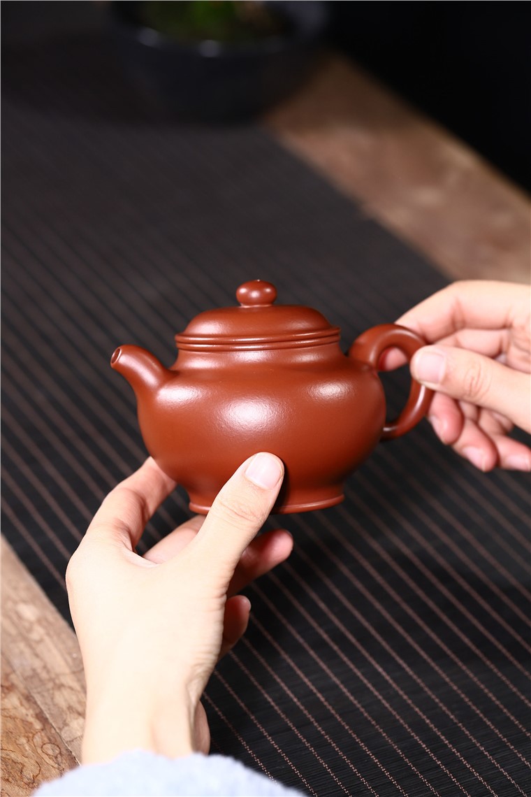 周莹作品 掇只图片