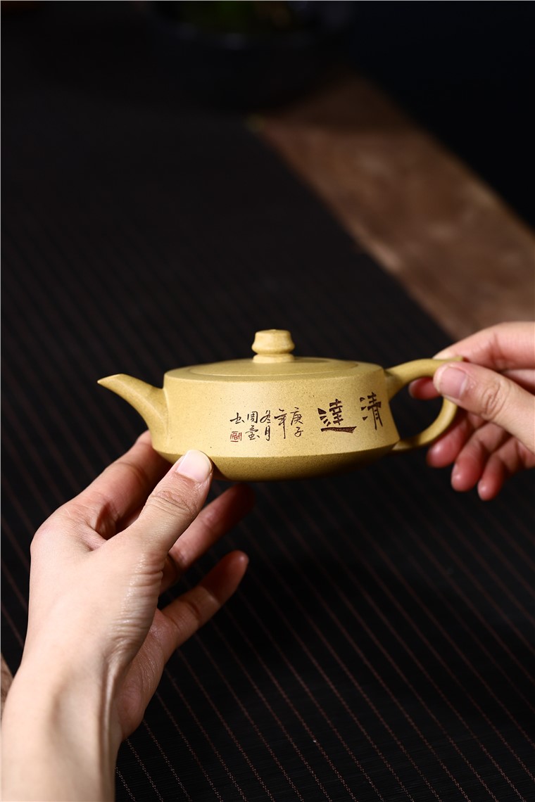 周莹作品 清远图片