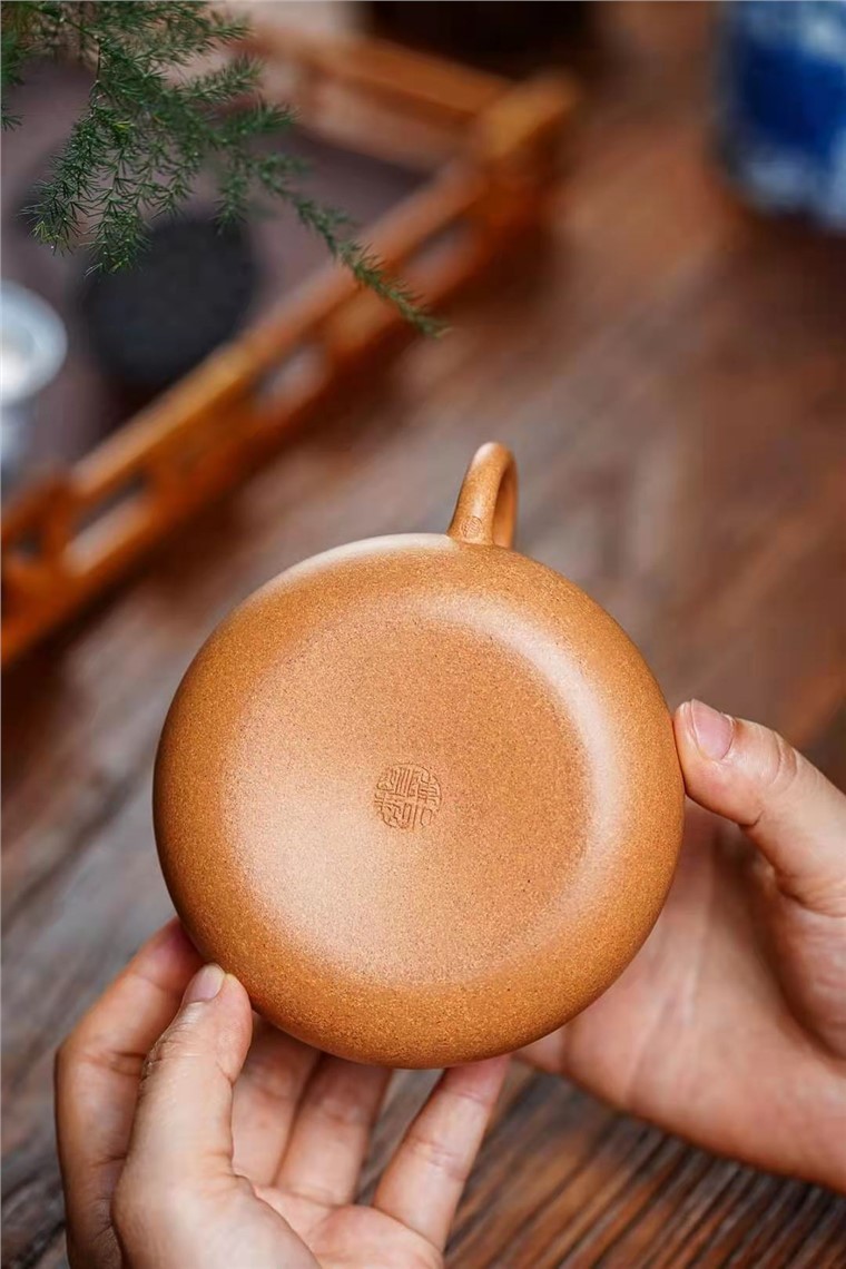 陈小明作品 线韵玉乳