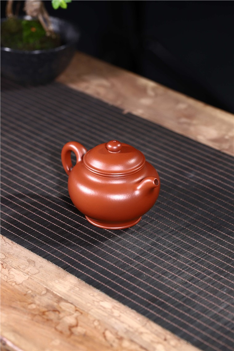 周莹作品 掇只图片