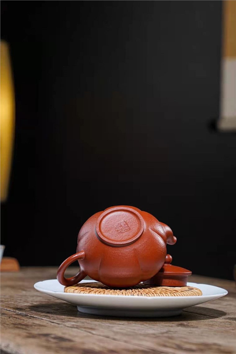 陈小明作品 筋纹宫灯