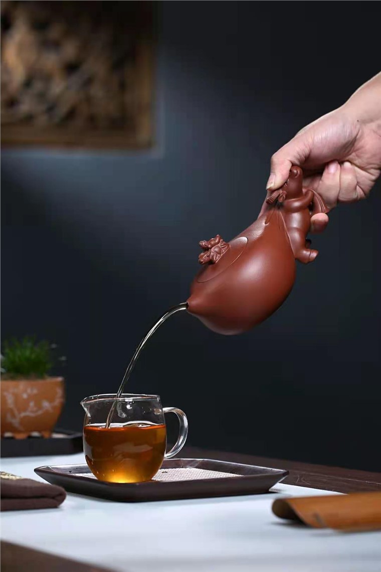 陈亚萍作品 牧牛壶