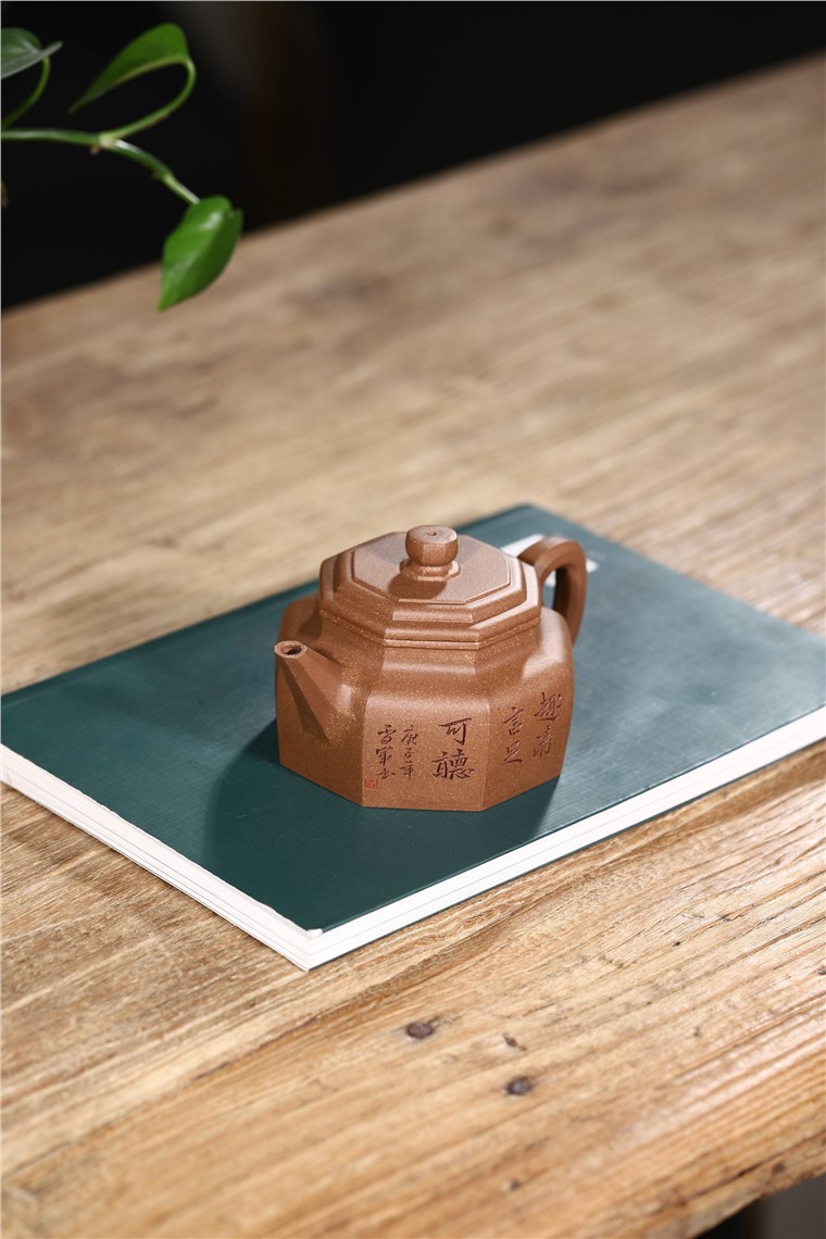 张雪军作品 八方德钟图片