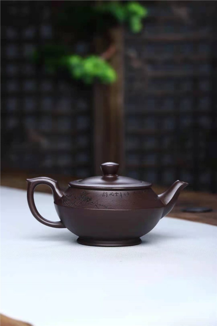 王玉芳作品 汉云壶图片
