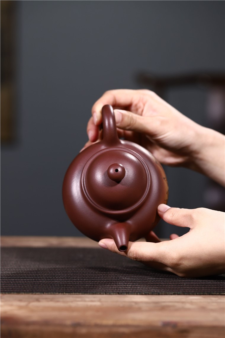 韩洪波作品 掇球图片