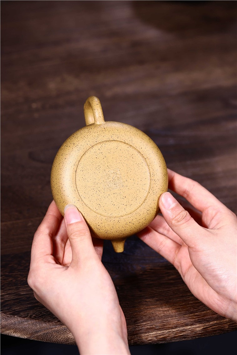 吴暗华作品 牛盖