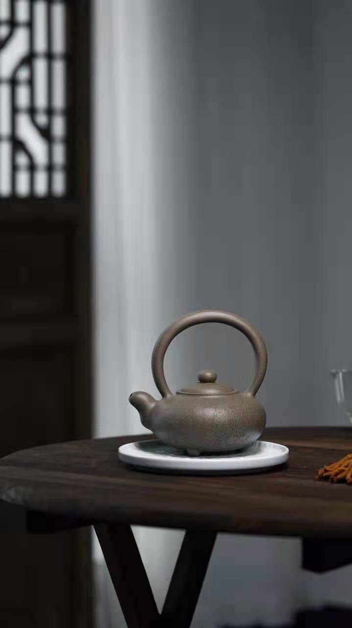 高俊作品 翠珠提梁图片