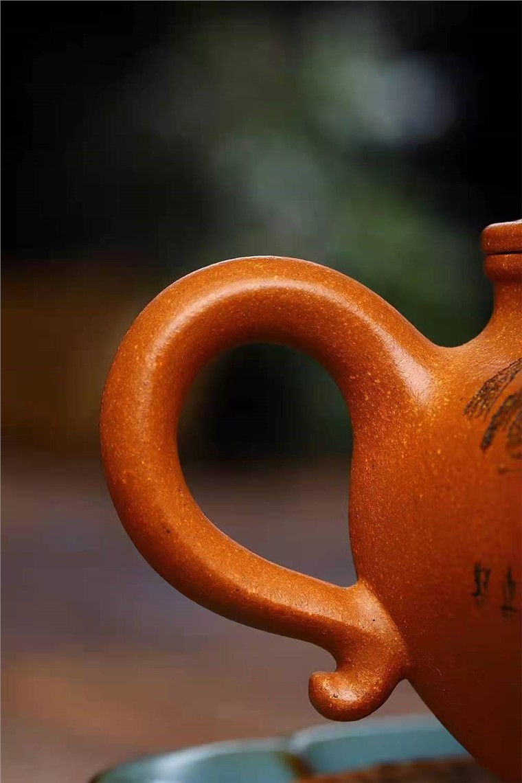 王玉芳作品 六方莲子图片