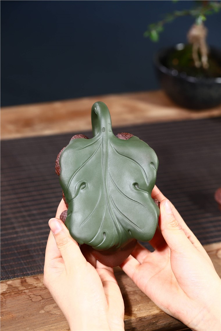 吴暗华作品 财源滚滚