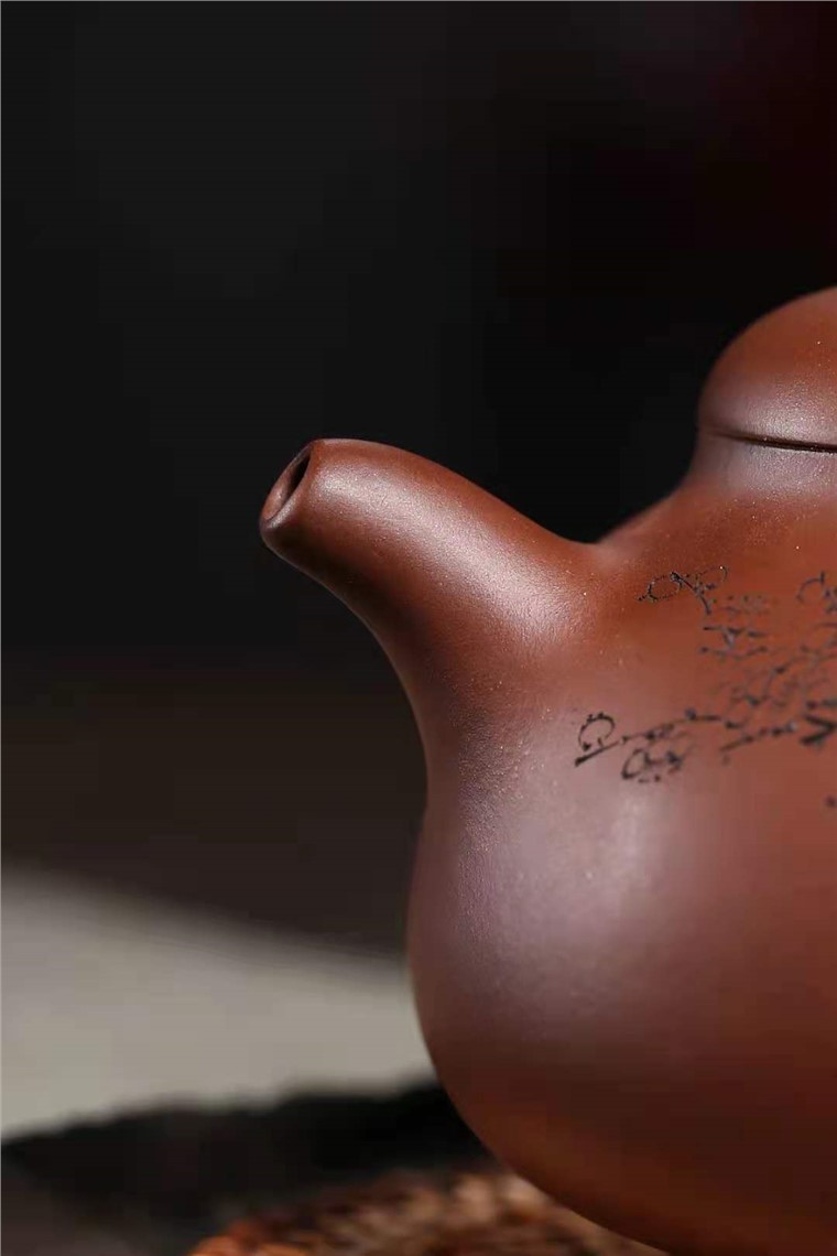 郭余华作品 乳钉图片