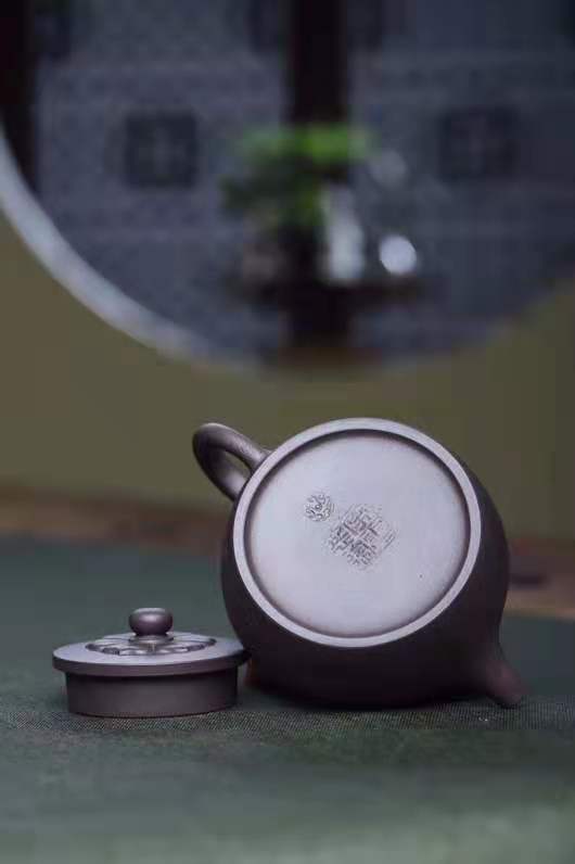 李霓作品 菱花