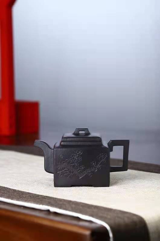 李霓作品 亚明四方图片