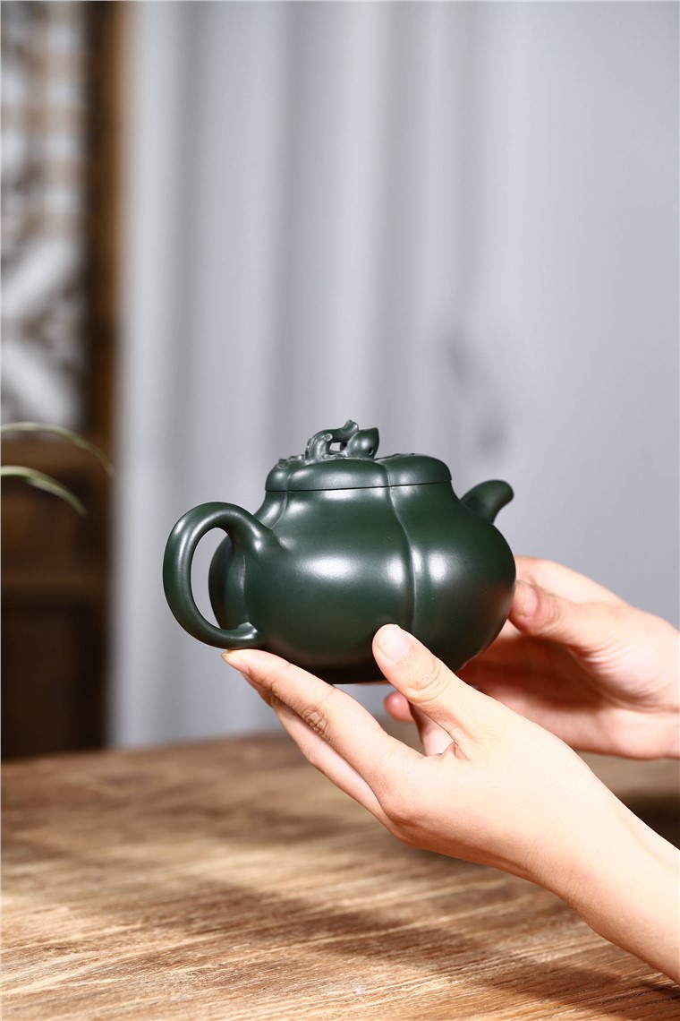 韩洪波作品 上合桃图片