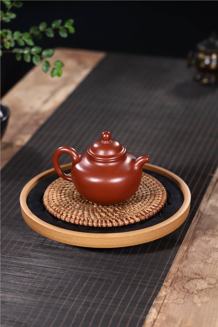 吴暗华作品 掇球图片