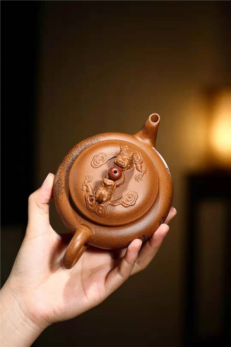储国峰作品 双龙戏珠图片