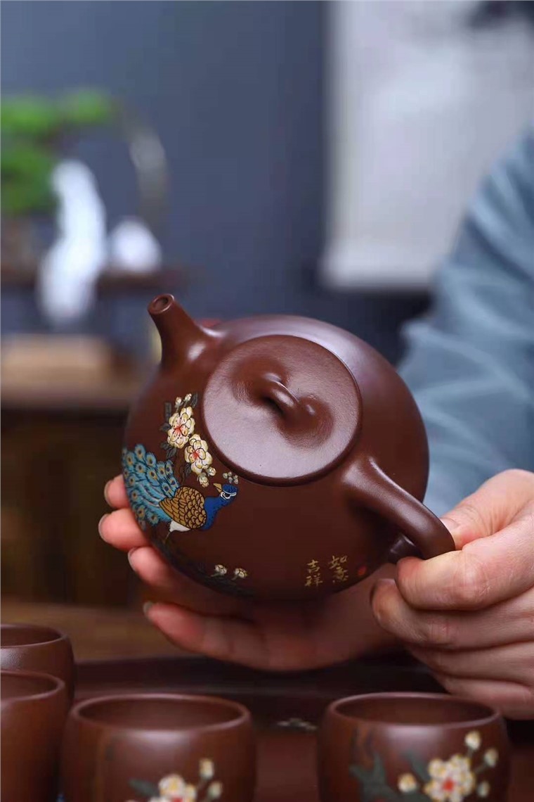 王其明作品 孔雀套组图片