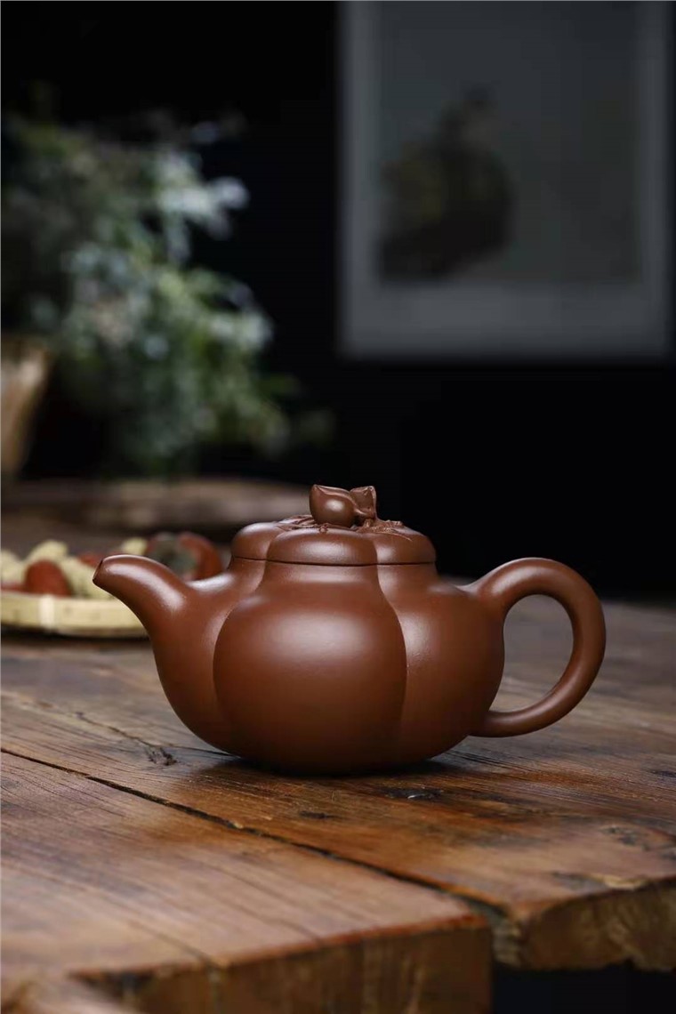 王玉芳作品 上合桃图片