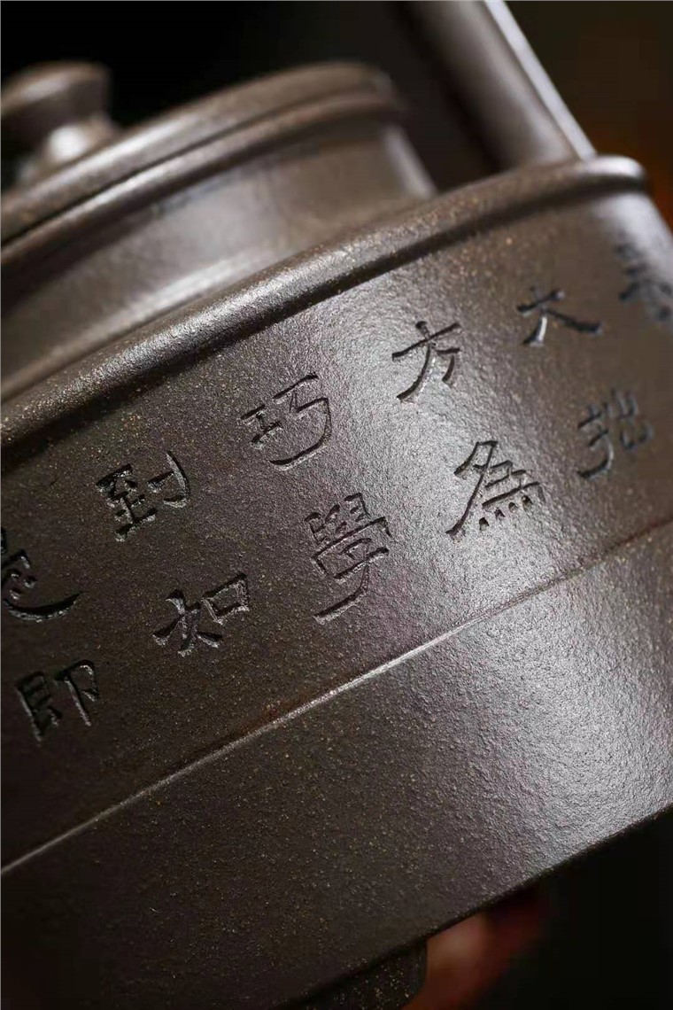 秦国萍作品 宫阙提梁图片