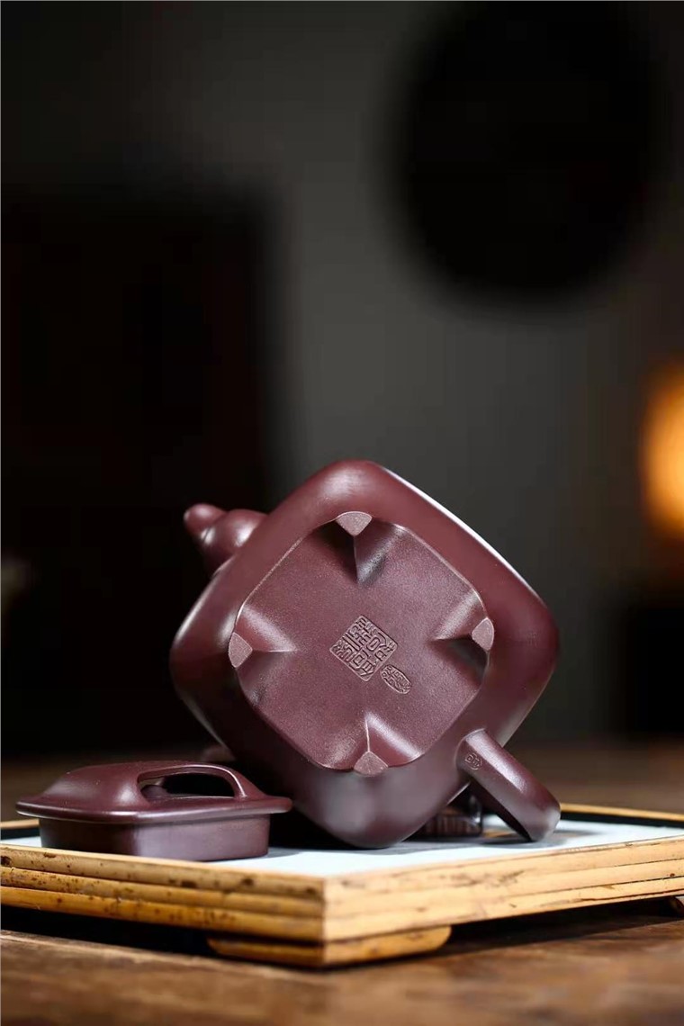 高俊作品 传世金牛图片