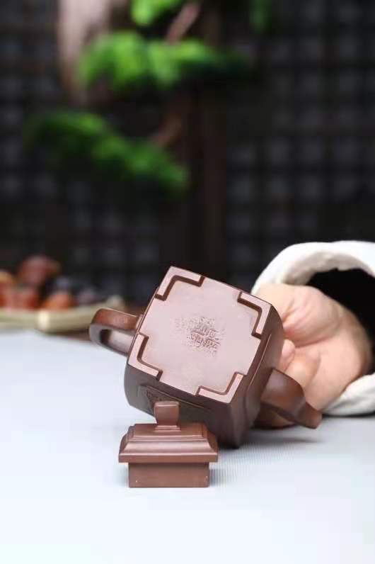 李霓作品 四方凸魁图片