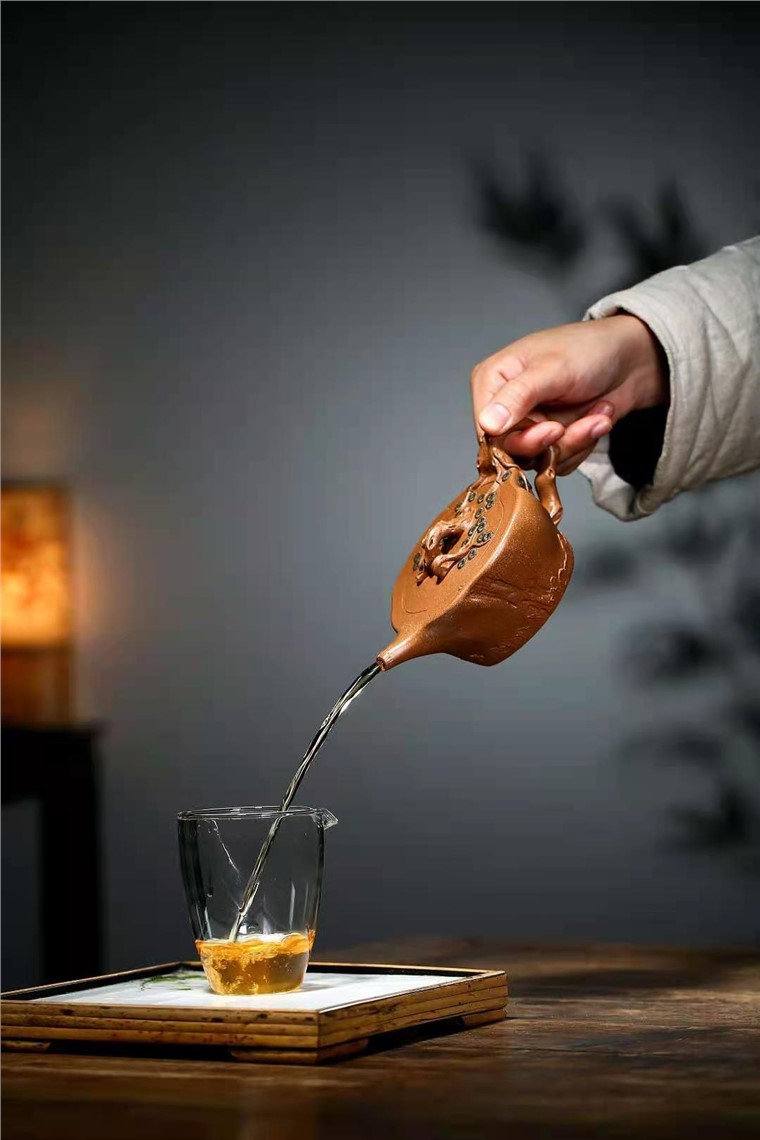 邹旭敏作品 松桩