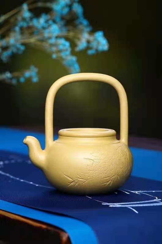 李霓作品 蛋包提梁图片