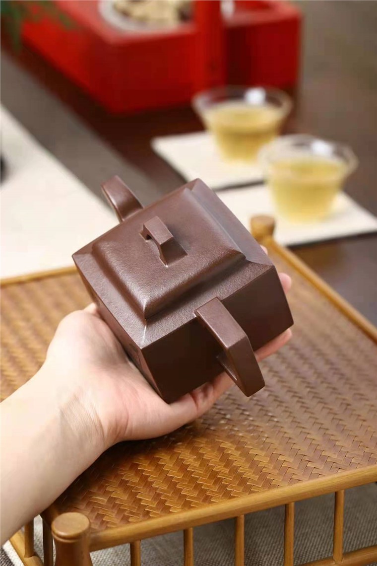 王玉芳作品 亚明四方图片