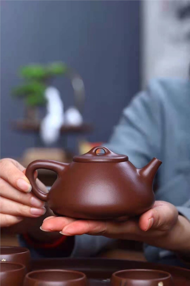 王其明作品 孔雀套组图片