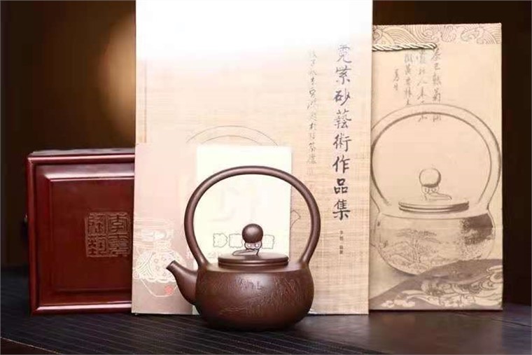 李霓作品 翔云提梁图片