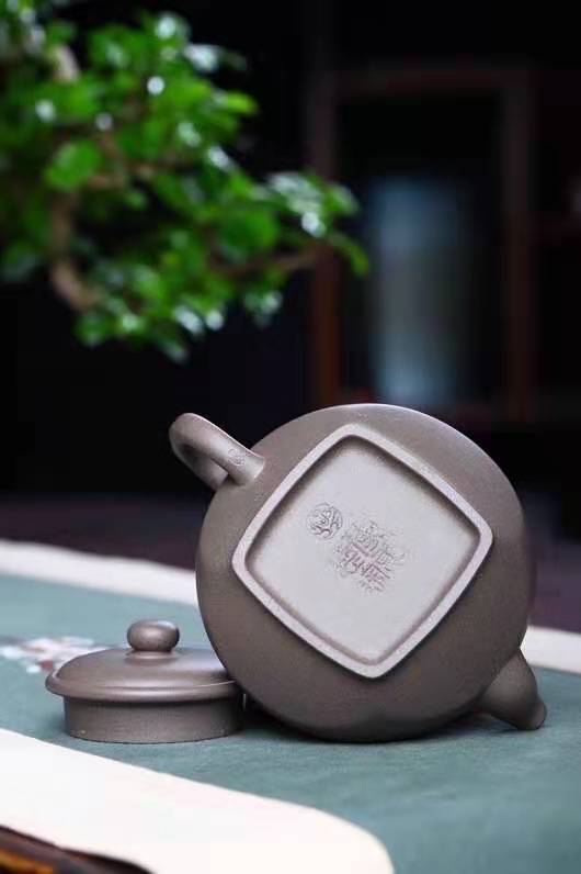李霓作品 随方就圆
