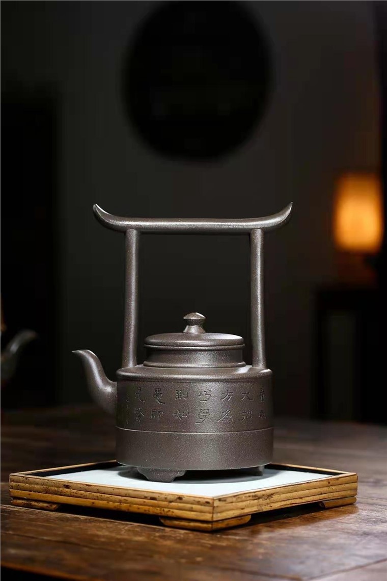 秦国萍作品 宫阙提梁图片