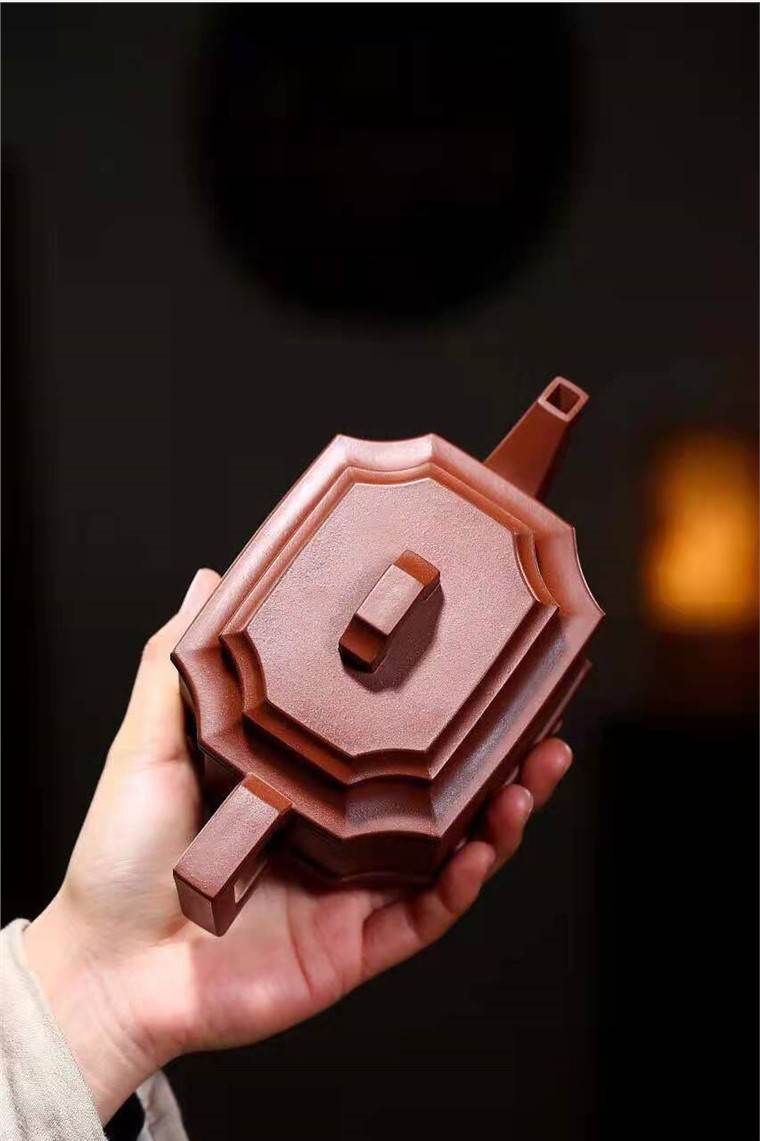 高俊作品 殿方宫灯图片