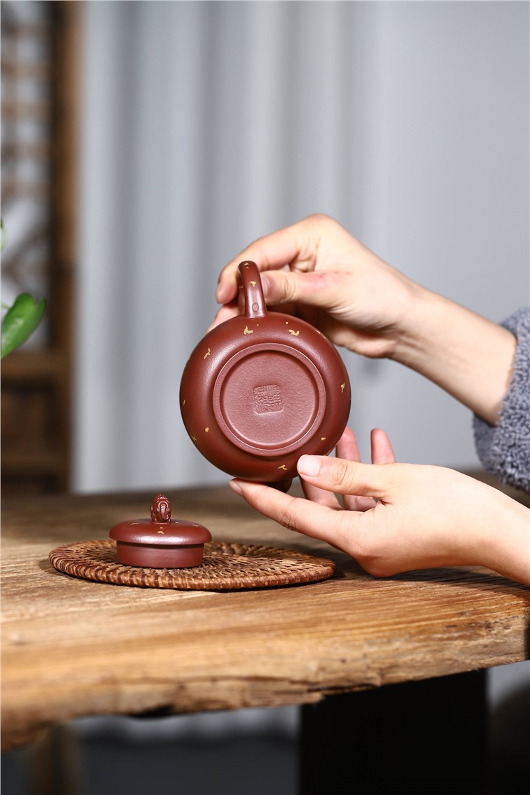 韩洪波作品 龙钮