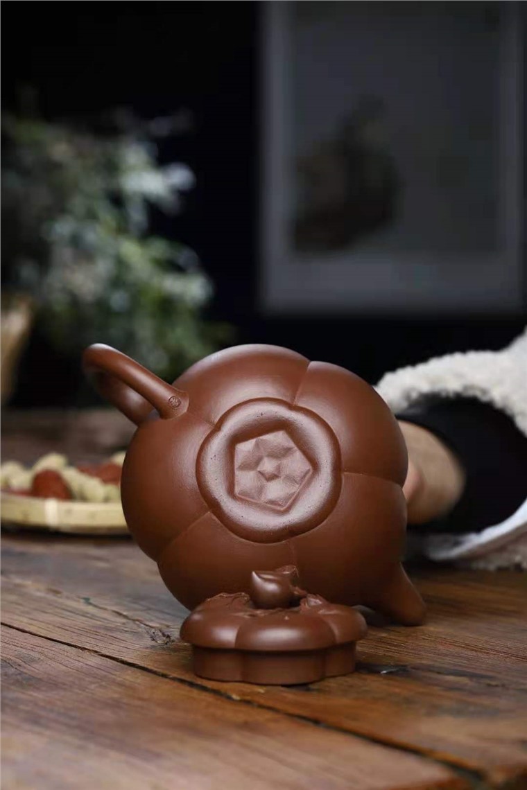 王玉芳作品 上合桃图片