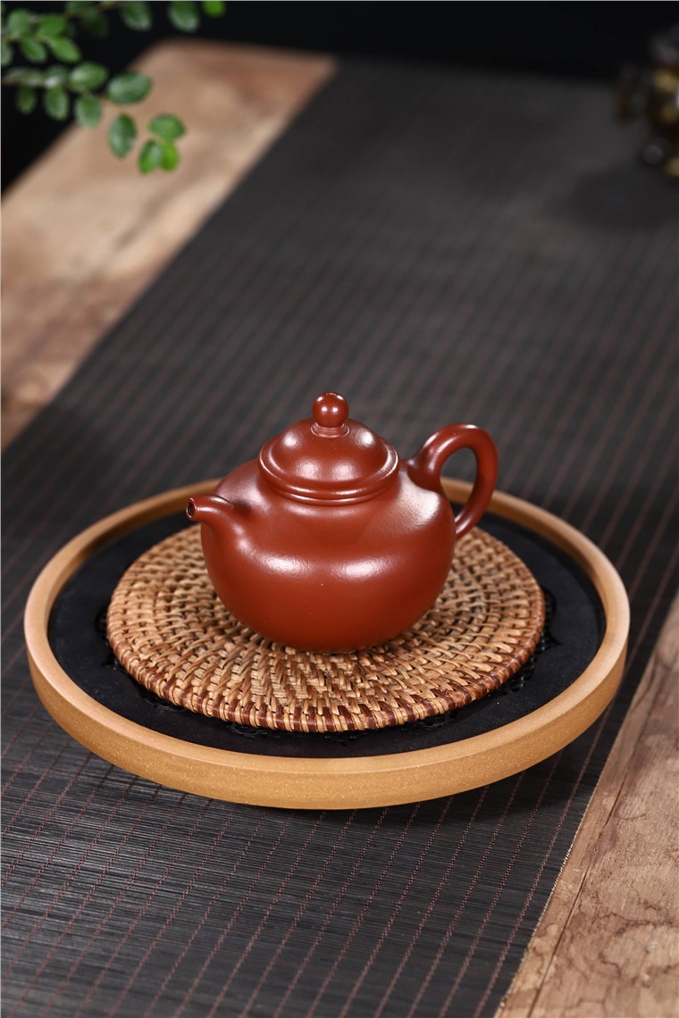 吴暗华作品 掇球图片
