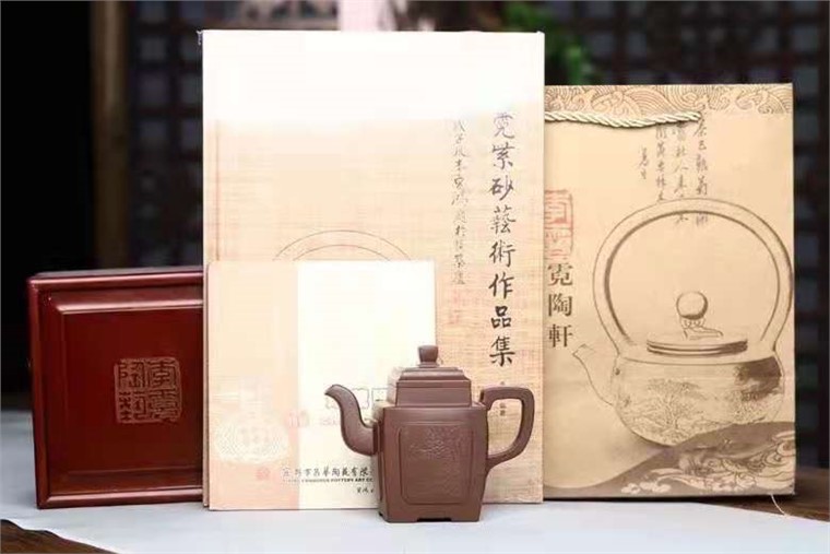 李霓作品 四方凸魁