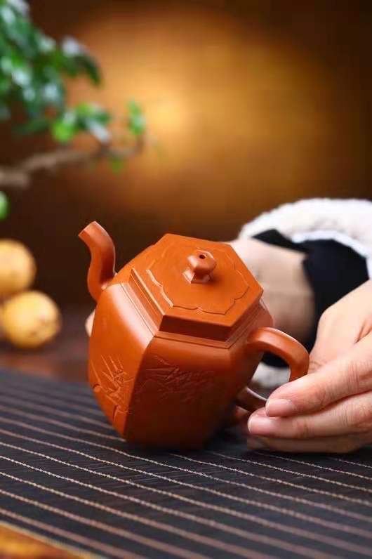 李霓作品 六方宫灯图片