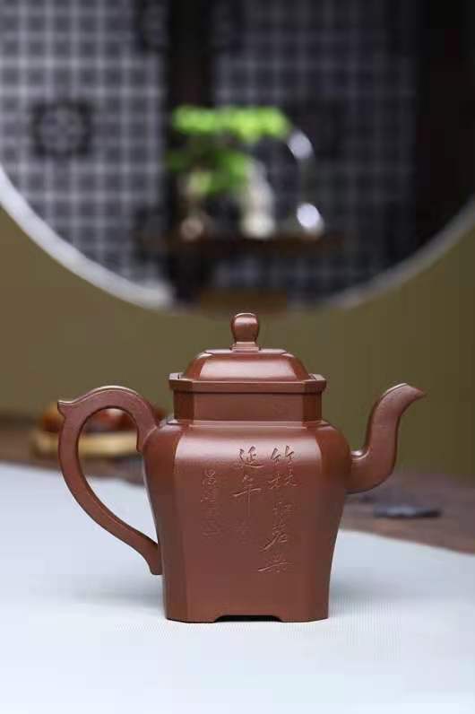 李霓作品 高八方图片