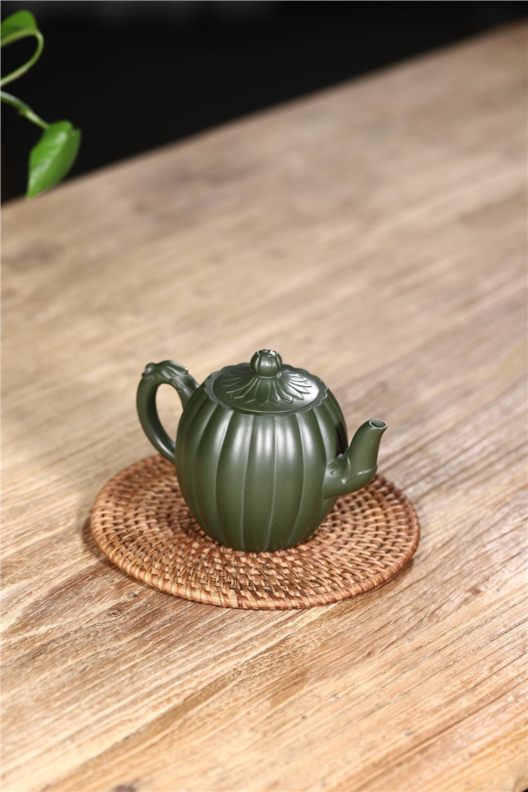 韩洪波作品 筋纹双龙图片