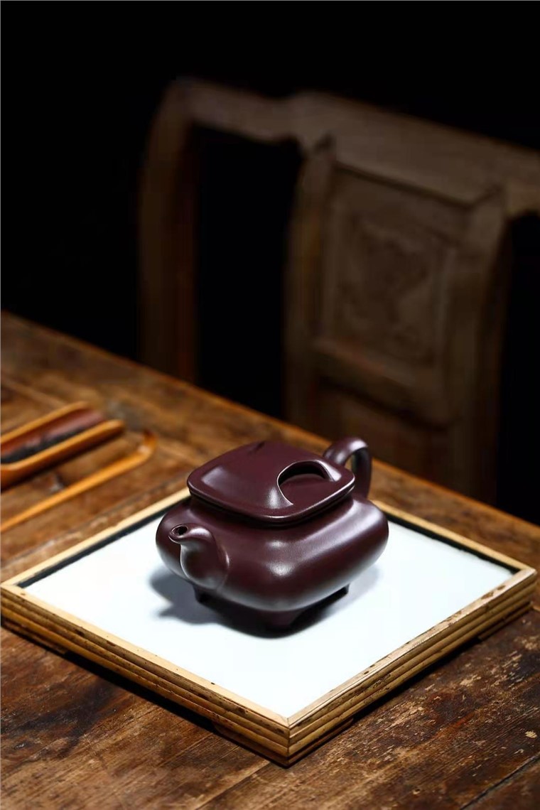 高俊作品 传世金牛图片