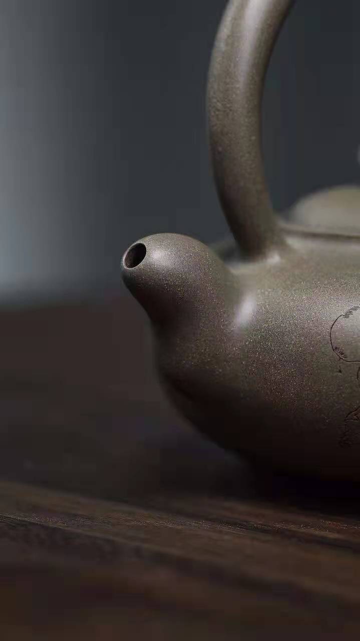 高俊作品 翠珠提梁图片