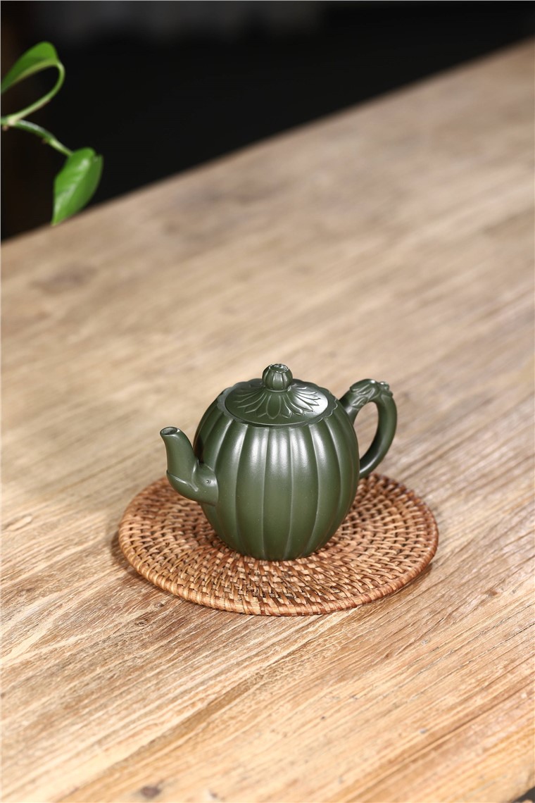 韩洪波作品 筋纹双龙图片