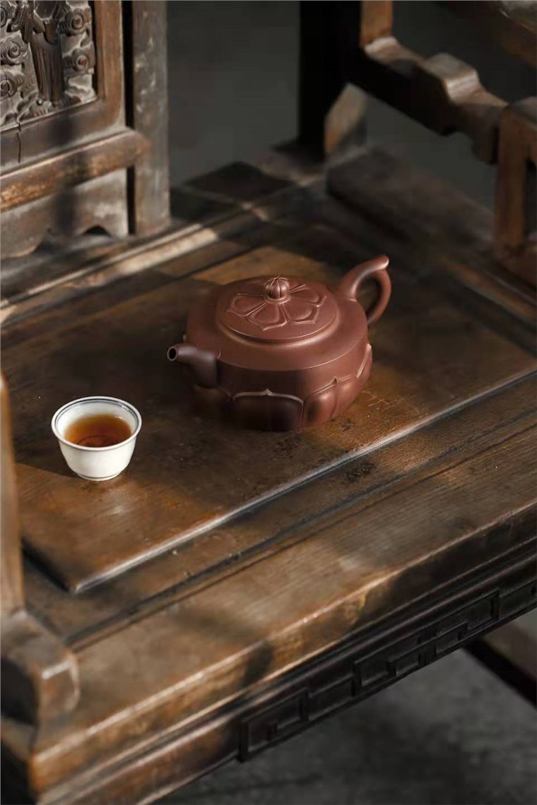 牟锦芬作品 古韵菱花图片