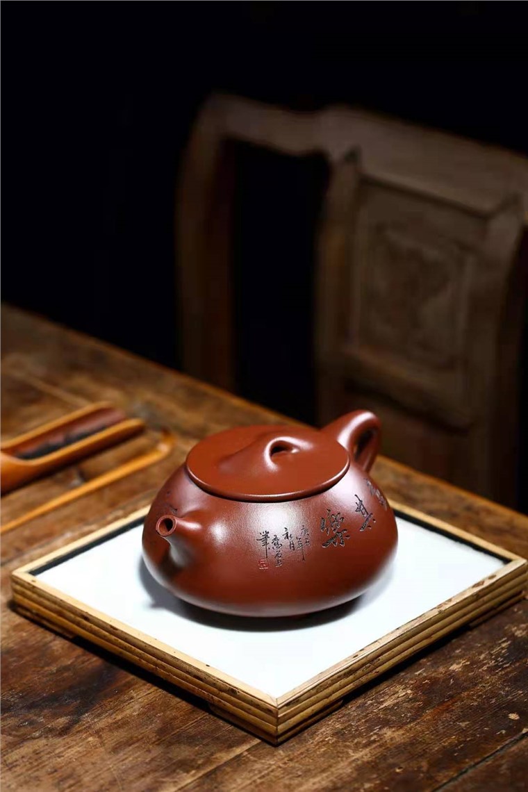 高俊作品 景舟石瓢图片