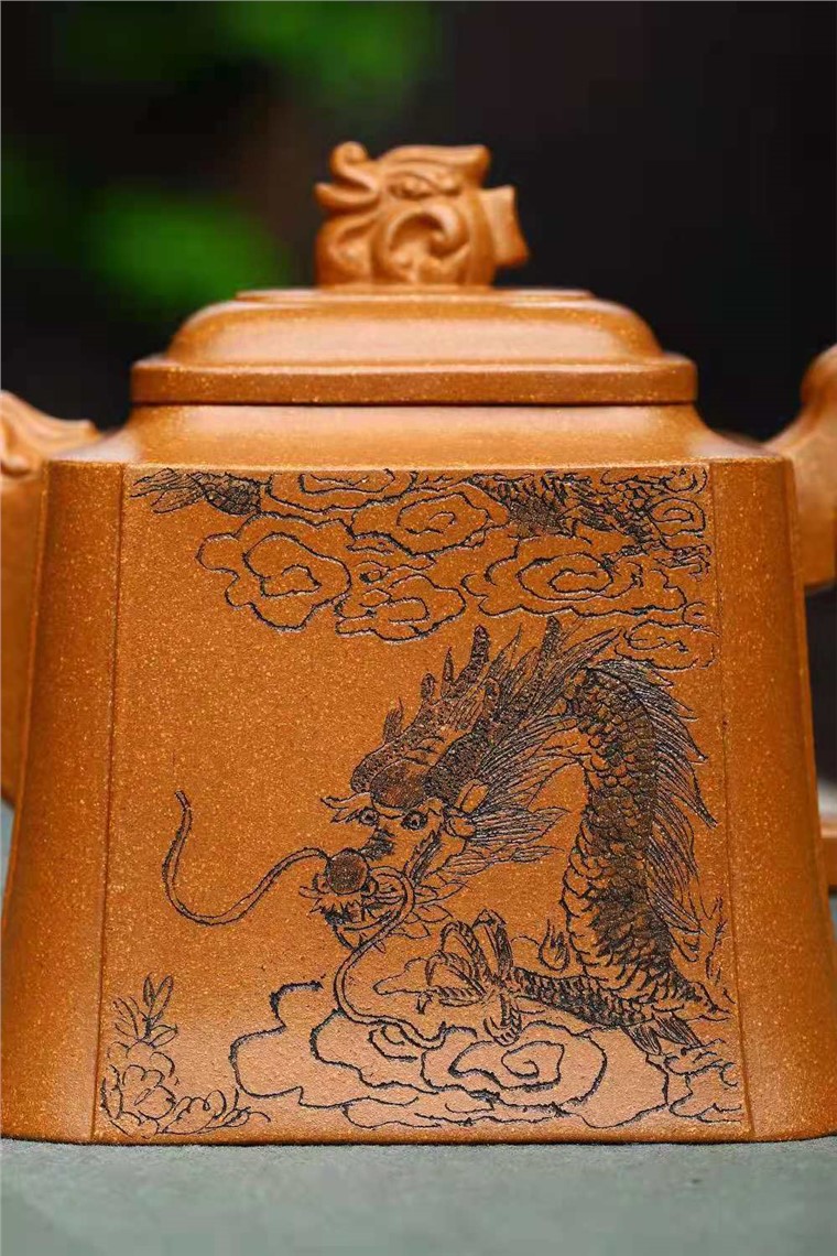 郭余华作品 龙尊图片