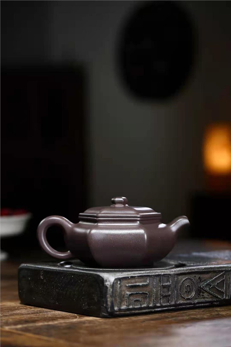秦国萍作品 六角扁腹图片