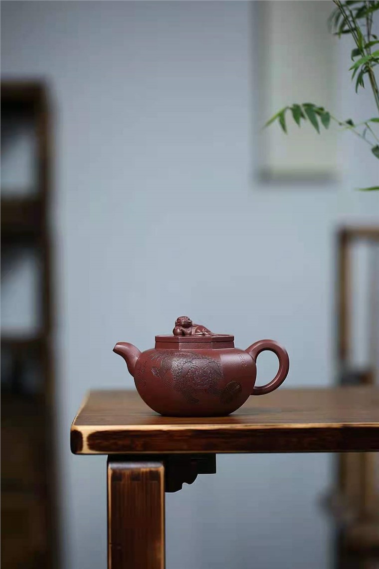朱新南作品 八方狮球图片